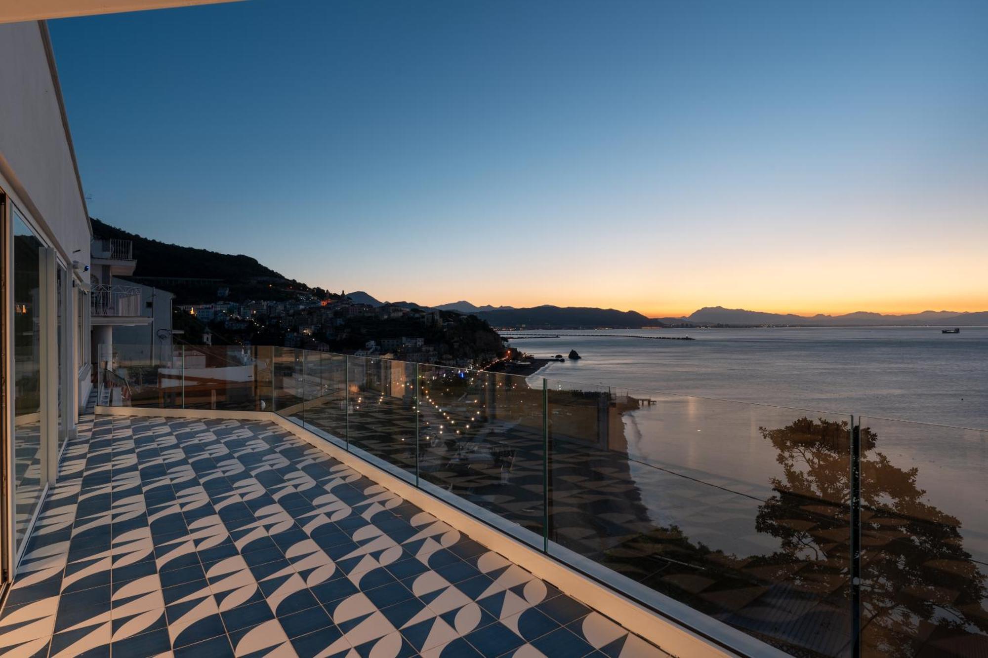 Laguna Blu - Resort Villa Overlooking The Sea On The Amalfi Coast Vietri Εξωτερικό φωτογραφία